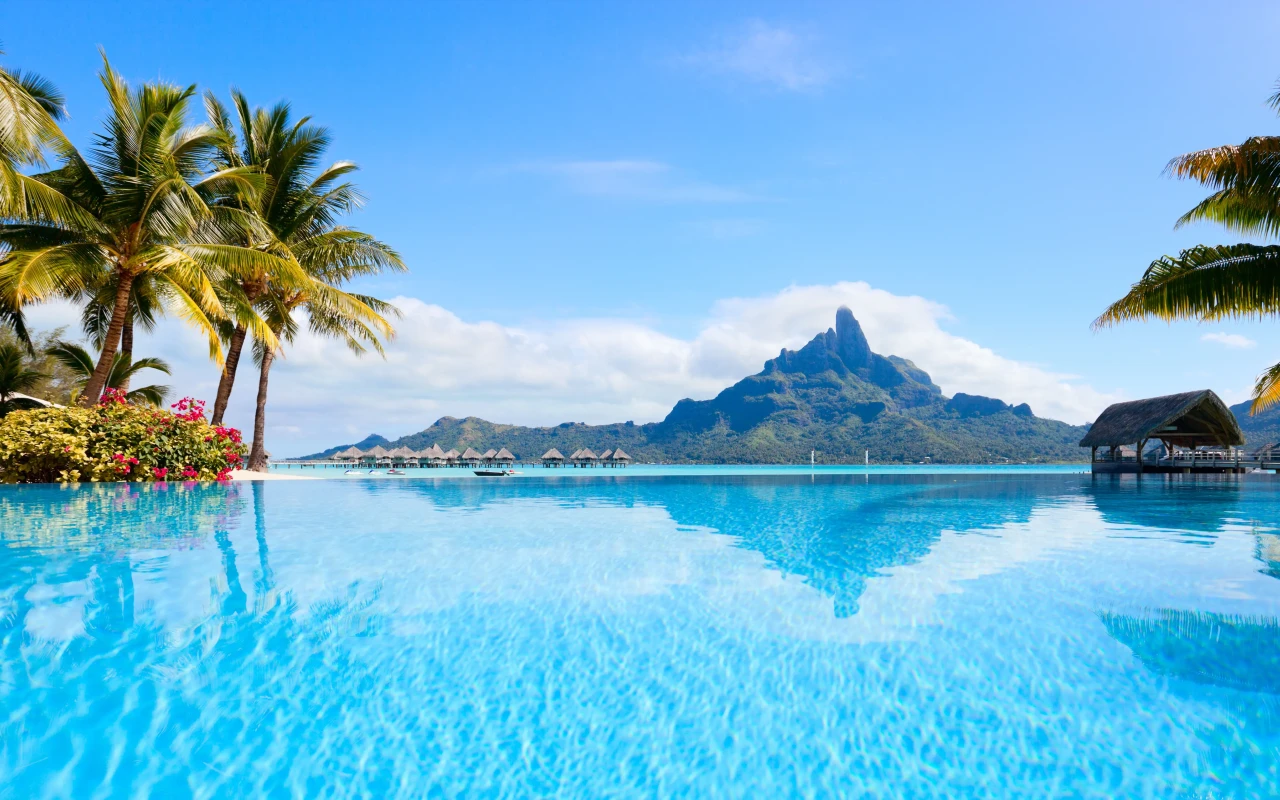Visit Bora Bora: A Tropical Island Paradise in French Polynesia