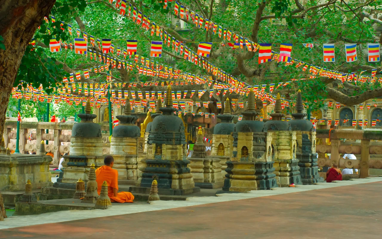 Visit the Mahabodhi Temple: A Buddhist Pilgrimage Site in India