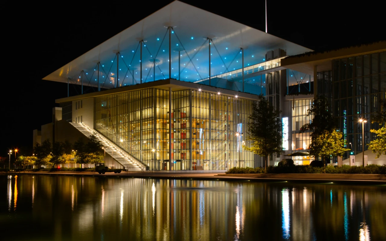 Explore the Stavros Niarchos Foundation Cultural Center: A Hub of Art and Culture in Athens