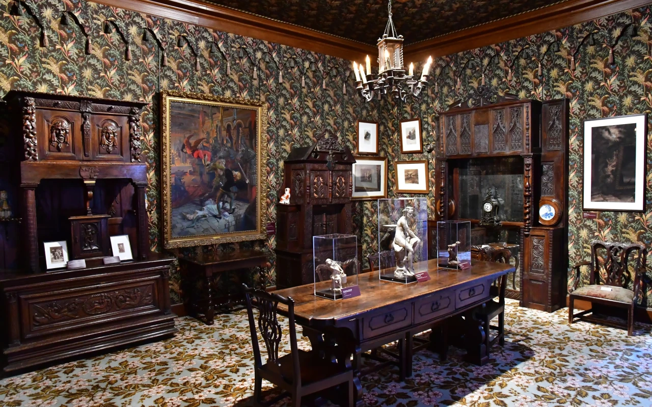 Explore the Maison de Victor Hugo: A Tribute to a Literary Legend