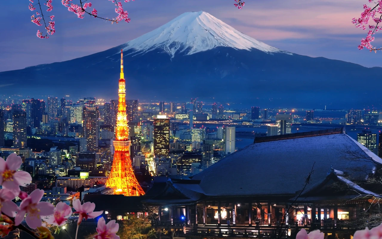 A striking view of the iconic Tokyo Tower illuminated at night