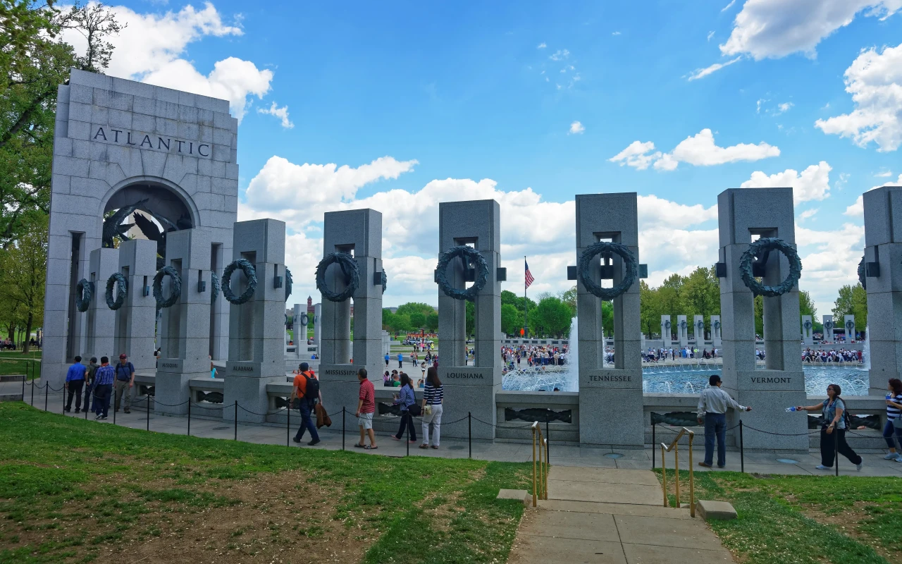 Visit the World War II Memorial: A Tribute to American Heroes