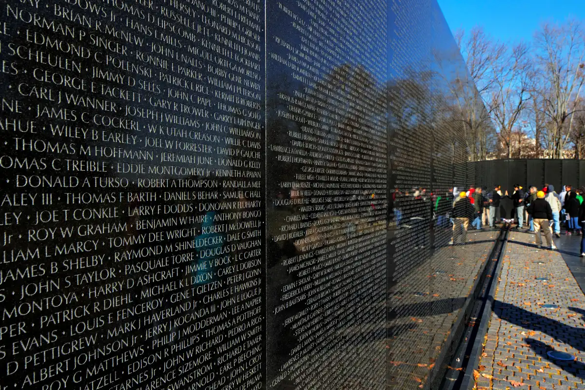 Image of the Vietnam Veterans Memorial in Washington D.C.