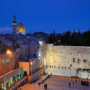 Visit the Western Wall: A Spiritual and Historical Landmark in Jerusalem
