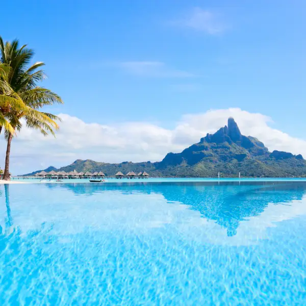 Visit Bora Bora: A Tropical Island Paradise in French Polynesia