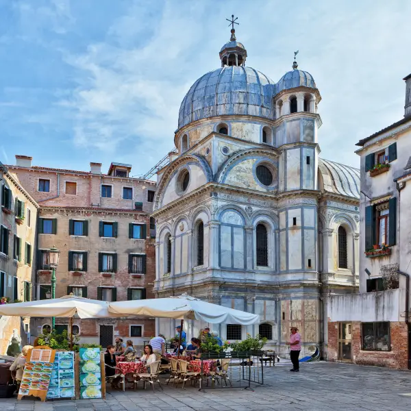 Traditional and Serene Cannaregio District